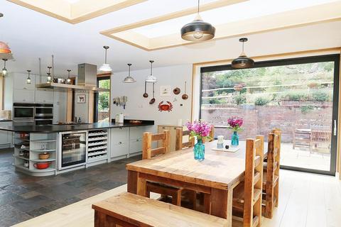 Nutshell Cottage Riverview Road, Pangbourne, Reading, RG8 7AU