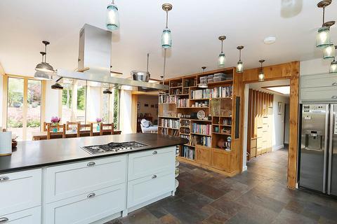 Nutshell Cottage Riverview Road, Pangbourne, Reading, RG8 7AU