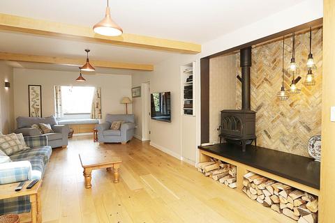 Nutshell Cottage Riverview Road, Pangbourne, Reading, RG8 7AU