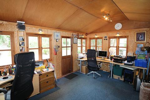 Nutshell Cottage Riverview Road, Pangbourne, Reading, RG8 7AU