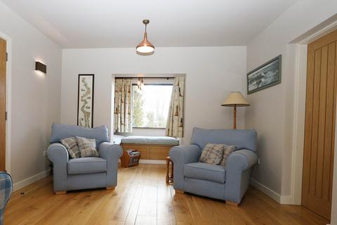 Nutshell Cottage Riverview Road, Pangbourne, Reading, RG8 7AU