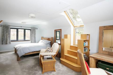 Nutshell Cottage Riverview Road, Pangbourne, Reading, RG8 7AU