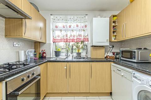 2 bedroom flat to rent, Old Church Lane, Greenford UB6