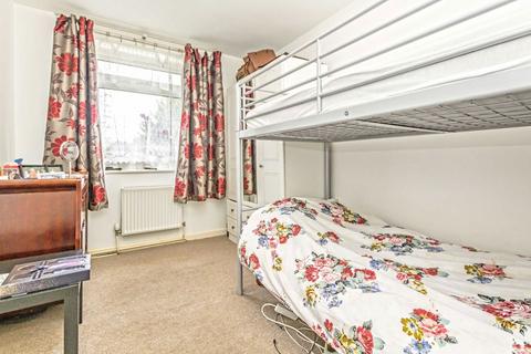 2 bedroom flat to rent, Old Church Lane, Greenford UB6