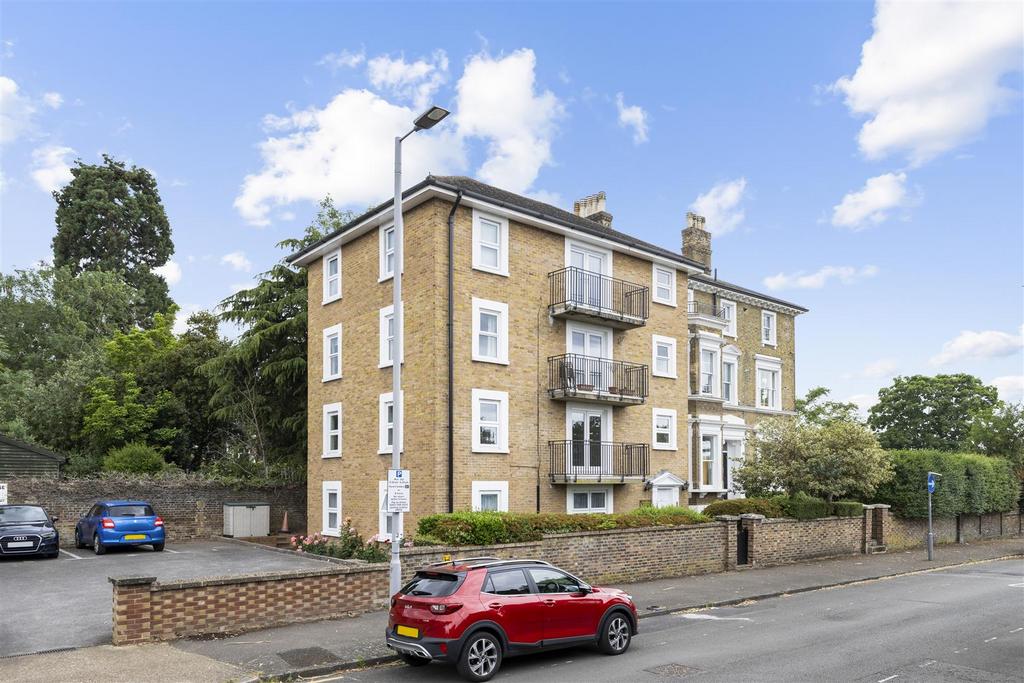 93379 Flat 4 Uxbridge House 37 Uxbridge Road(1).jp