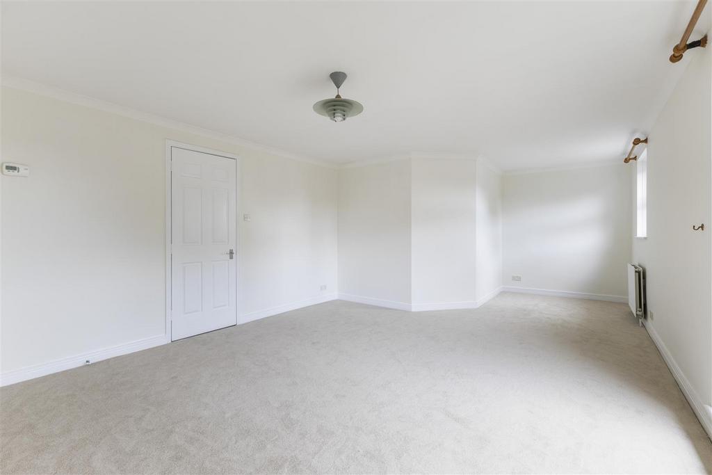 93379 Flat 4 Uxbridge House 37 Uxbridge Road(10).j