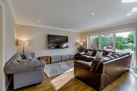 6 bedroom detached house for sale, Mayflower Way, Farnham Common, Buckinghamshire, SL2