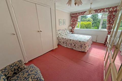 3 bedroom semi-detached house for sale, Haslucks Green Road, Shirley, B90 1DS