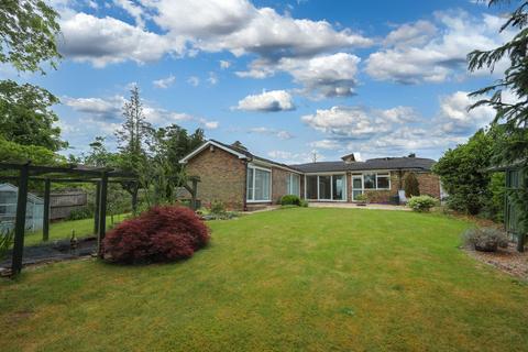 4 bedroom detached bungalow for sale, Franklands Close, Burgess Hill, RH15