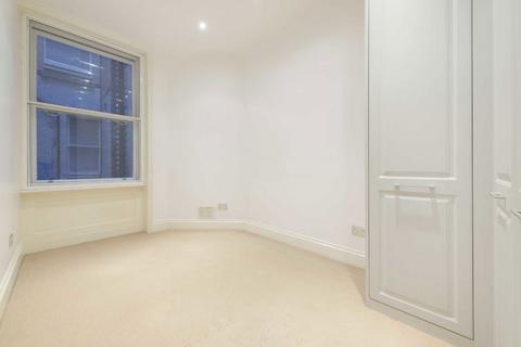 2 bedroom flat for sale, Ridgmount Gardens, London WC1E
