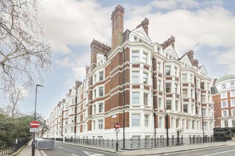 Ridgmount Gardens, London WC1E