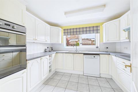 2 bedroom semi-detached bungalow for sale, Peaceful cul-de-sac in the heart of Clevedon