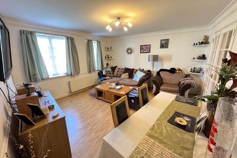 45 Gilbert Close, London, SE18 4PT