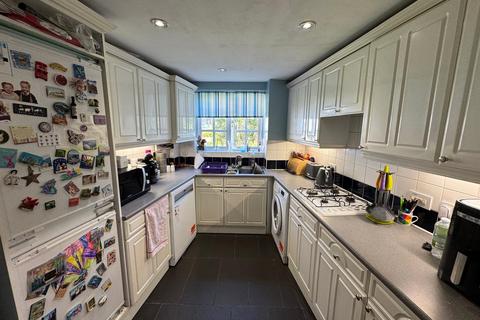 45 Gilbert Close, London, SE18 4PT
