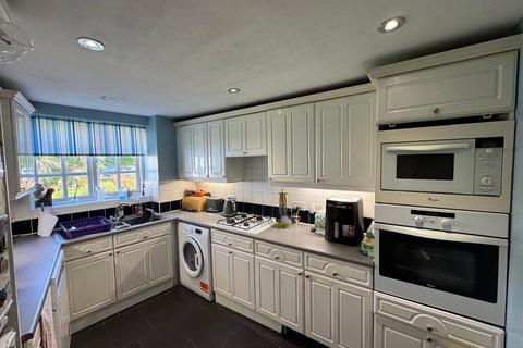45 Gilbert Close, London, SE18 4PT