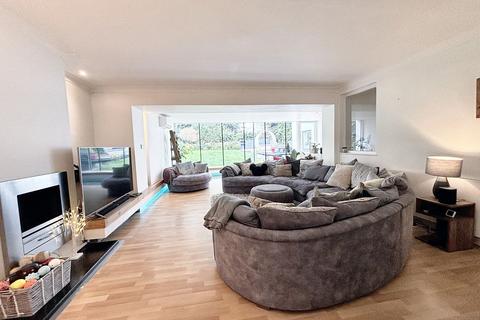71 Barton Road, Worsley, Manchester, M28 2GX