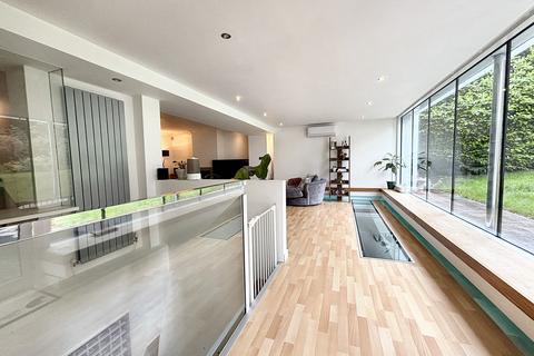 71 Barton Road, Worsley, Manchester, M28 2GX