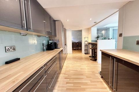 71 Barton Road, Worsley, Manchester, M28 2GX
