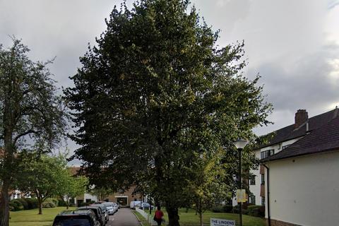 undefined, Friern Park, London N12