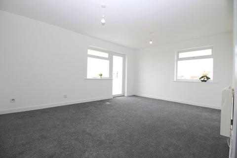 2 bedroom flat for sale, Lyndhaven Court, Lyndhurst Road, Holland-on-Sea
