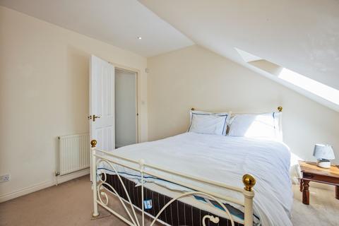 12 Lochend Close, Edinburgh, EH8 8BL