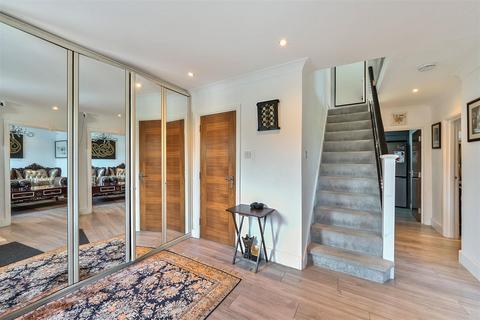 5 bedroom detached house for sale, Francklyn Gardens, Edgware
