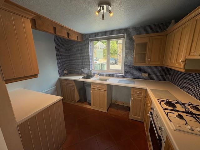 Kitchen1.jpg