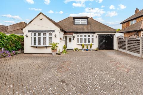 3 bedroom detached house for sale, Great Nelmes Chase, Emerson Park, RM11