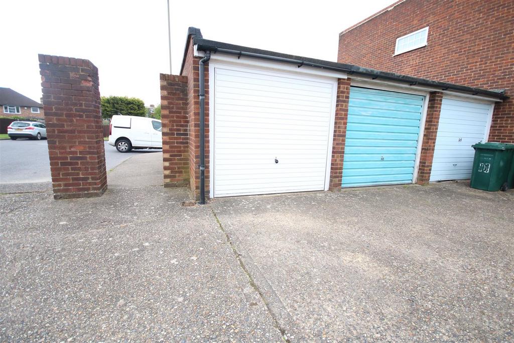Garage.JPG