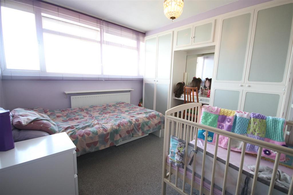 Bed1.JPG