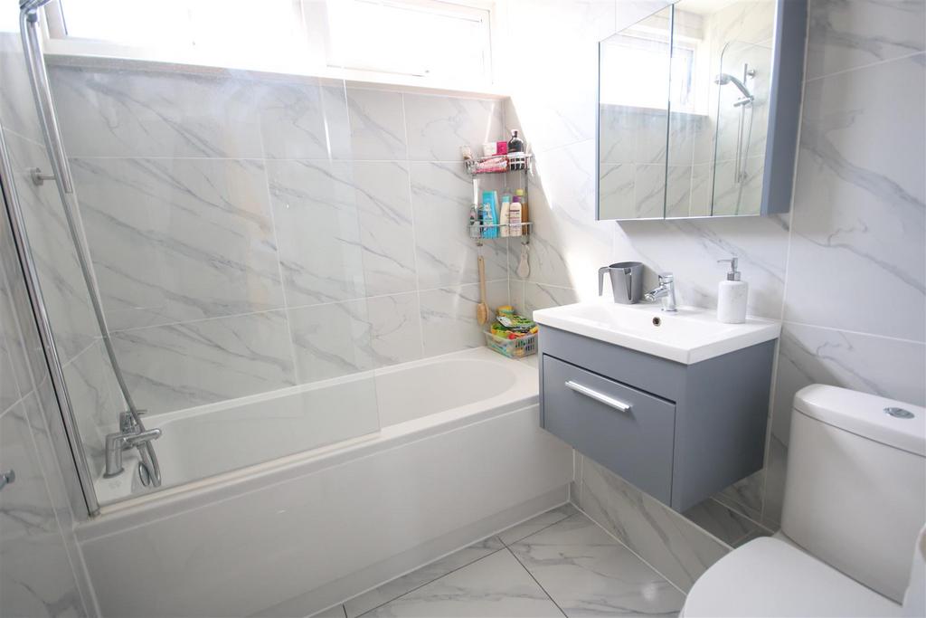 Bathroom.JPG
