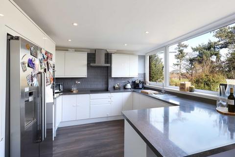 4 bedroom terraced house for sale, Sospel Court, Slough SL2