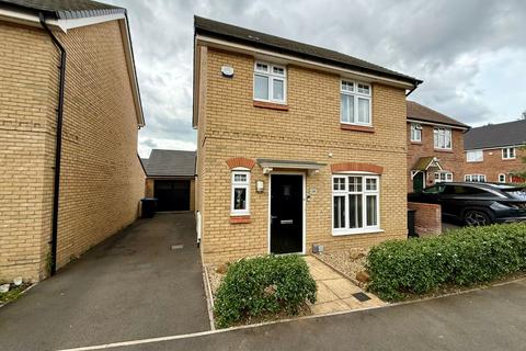 3 bedroom detached house for sale, Vicarage Farm Drive, Blackthorn, Northampton, NN3 8BT
