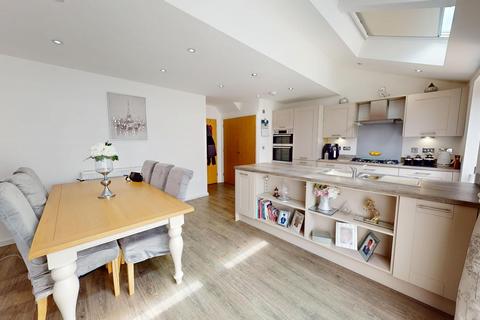 3 bedroom detached house for sale, Vicarage Farm Drive, Blackthorn, Northampton, NN3 8BT