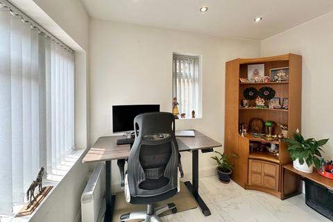 43 Candlemas Mead, Beaconsfield, HP9 1AP