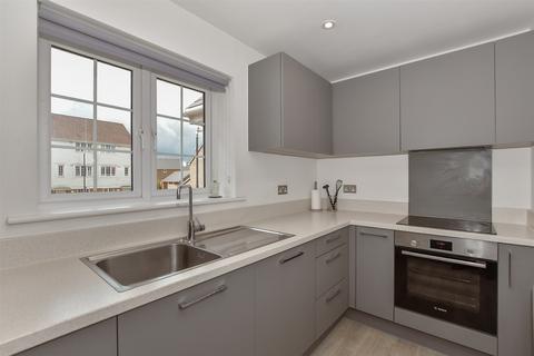 Amisse Drive, Snodland, Kent