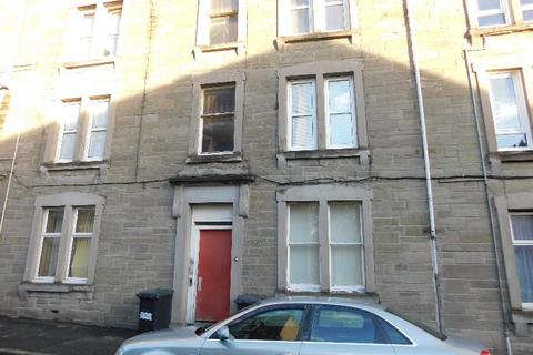 3 bedroom flat to rent, Arbroath Road, Baxter Park DD4