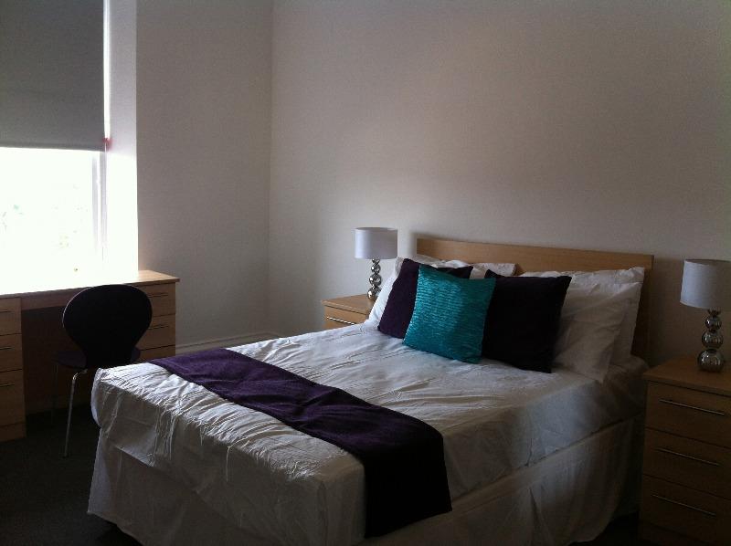 5 bedroom 5.JPG