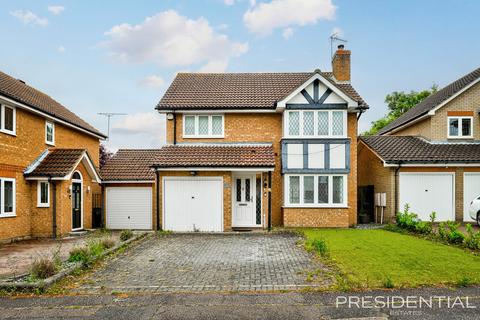 3 Kestrel Road, Waltham Abbey, EN9 3NB