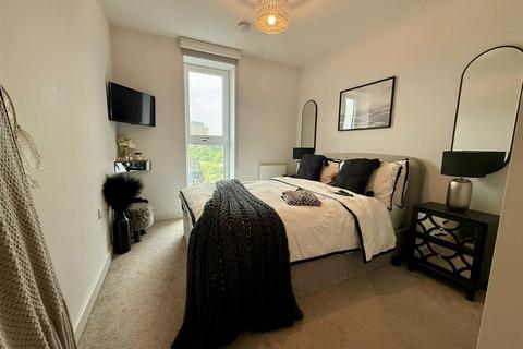 1 bedroom apartment to rent, Novella, Salford