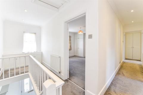 undefined, Swan Street, Petersfield