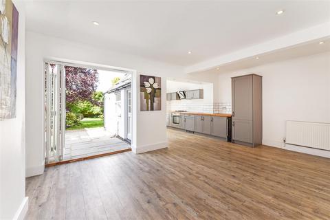 undefined, Swan Street, Petersfield