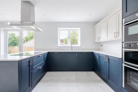 4 bedroom detached house for sale, Aubreys Yard, Poulshot