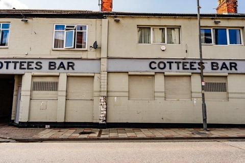 Pub to rent, 12-14 Freeman St Grimsby DN32 7AA