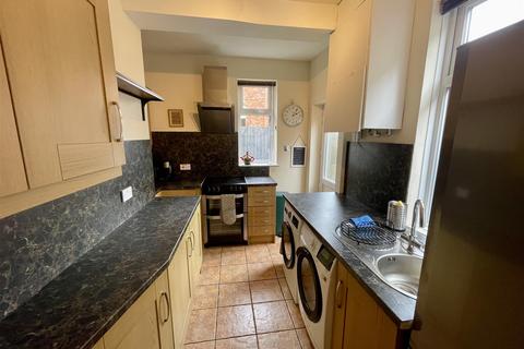 3 bedroom semi-detached house for sale, Deneside Road, Darlington