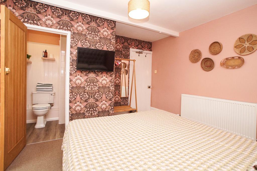 Bedroom 2 &amp; En-Suite