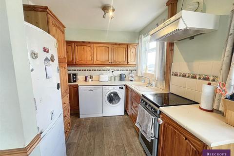 4 bedroom semi-detached bungalow for sale, Glenmore Rise, Wombwell, Barnsley