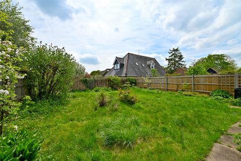 8 Cromwell Gardens, Marlow, SL7 1BG