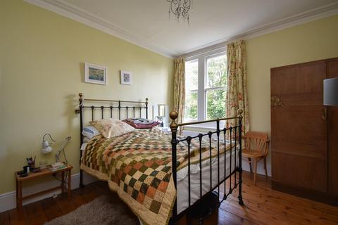 121 Belle Hill, Bexhill-on-sea, TN40 2AP