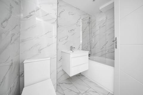 5 bedroom apartment for sale, Cambridge Heath Road, London, E2